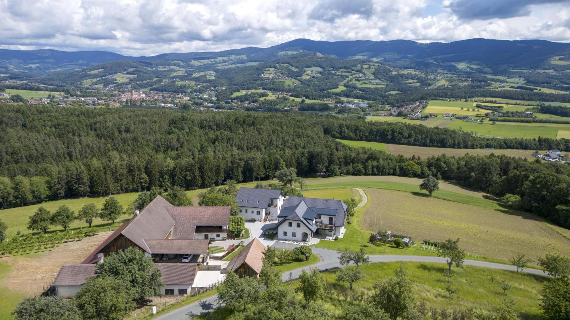 Erlebnishof Koenig-Kober Villa Poellau Exterior photo